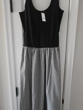 GAP Black Bodice with Black & White Gingham Skirt Dress